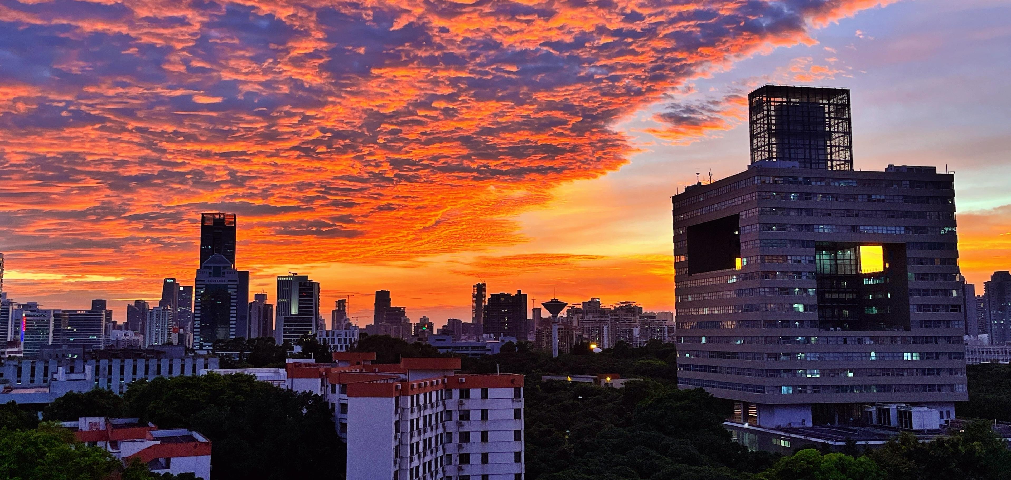 人文篇 | 十二時(shí)辰轉(zhuǎn)輾，一日深大來(lái)回