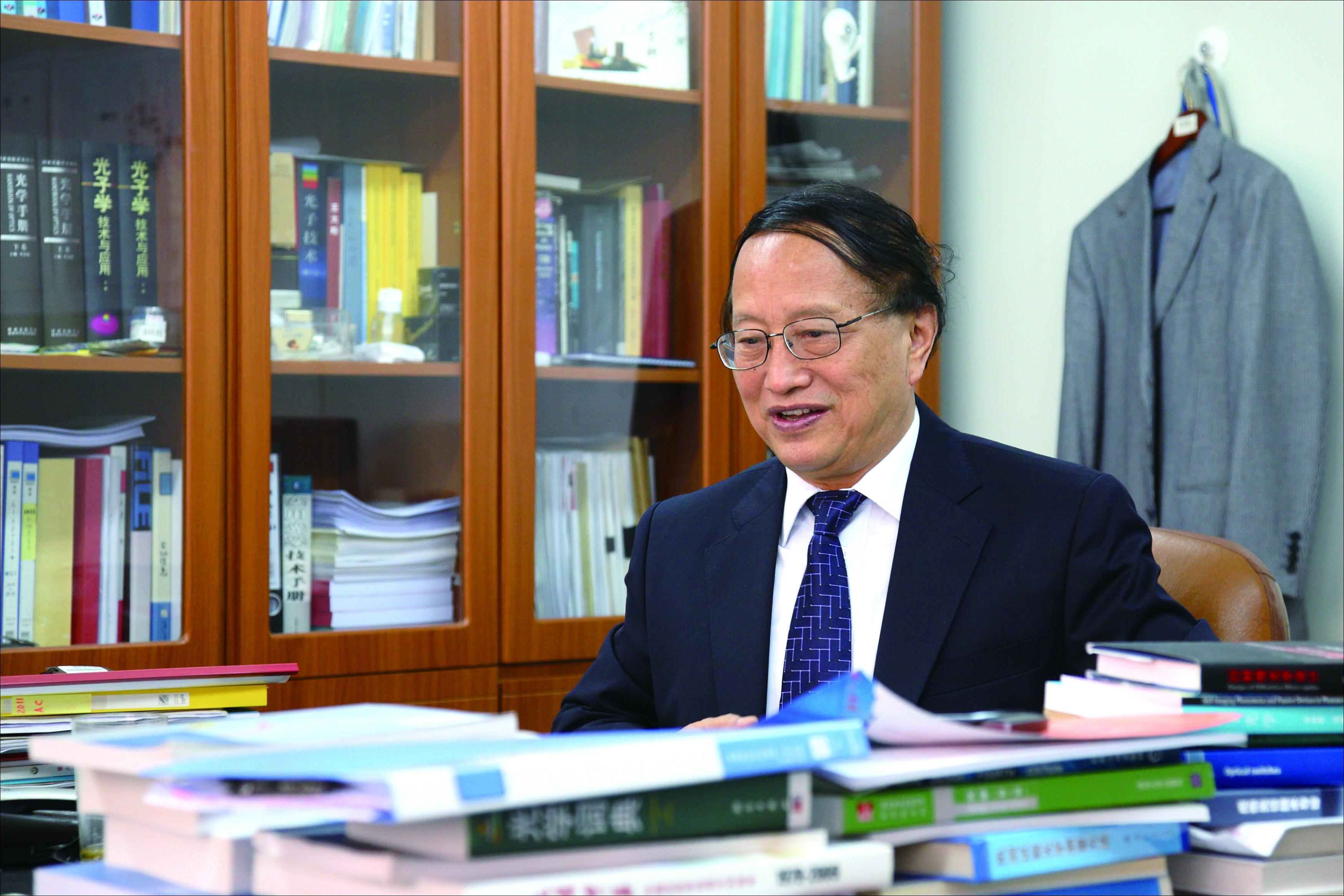 “景”行行止——訪深圳科技獎市長獎獲得者李景鎮教授